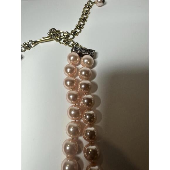 Heidi Daus Disney Beauty and the Beast Rose Pearl Necklace Pink w/ Green Leaves - Picture 5 of 9